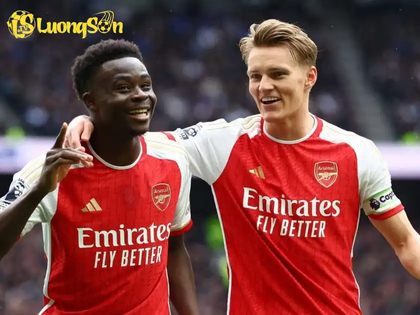 HLV Arteta sẽ phải tìm ra giải pháp để giúp Arsenal có được kết quả tốt trước Liverpool khi không thể có được sự phục vụ của bộ đôi Saka và Odegaard vì chấn thương (Ảnh: The New York Times) 