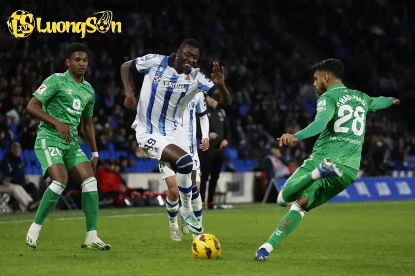 Real Betis hướng đến chiến thắng trước Real Sociedad. (Ảnh: Internet)
