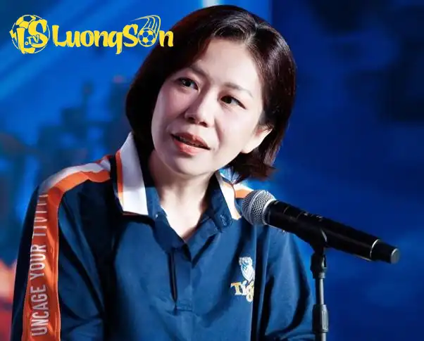 Đại diện Tiger Beer không giấu nổi sự tự hào khi thương hiệu mang đến cho người hâm mộ những trải nghiệm bóng đá chưa từng có từ trước đến nay tại Tiger Street Football 2025. Đại diện Tiger Beer không giấu nổi sự tự hào khi thương hiệu mang đến cho người hâm mộ những trải nghiệm bóng đá chưa từng có từ trước đến nay tại Tiger Street Football 2025.