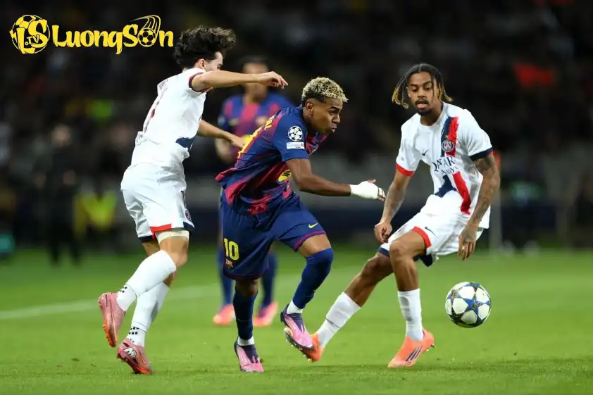 Yamal vừa trải qua trận đấu khó khăn gặp PSG. (Ảnh: ESPN) Yamal vừa trải qua trận đấu khó khăn gặp PSG.