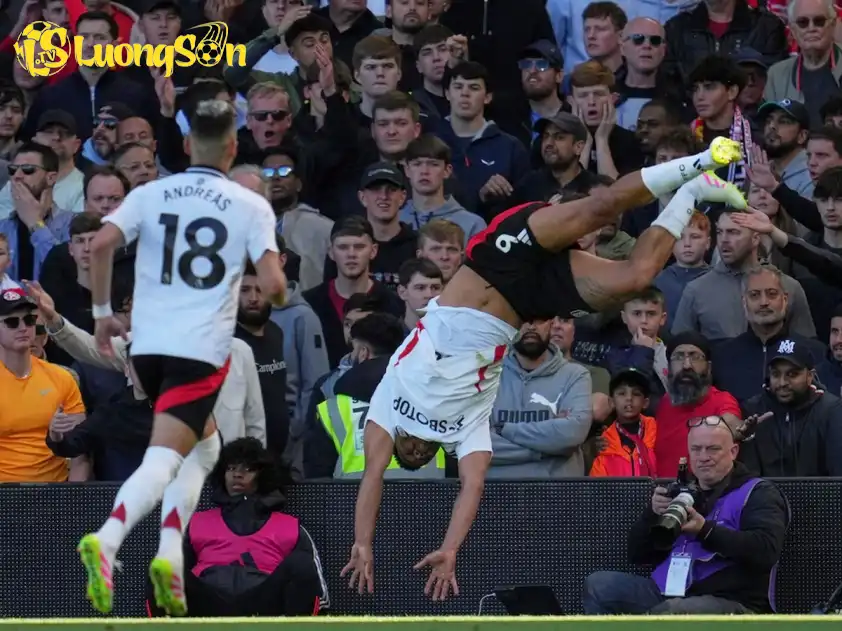 Fulham chuẩn bị cho trận đấu (Ảnh: ESPN) Fulham chuẩn bị cho trận đấu