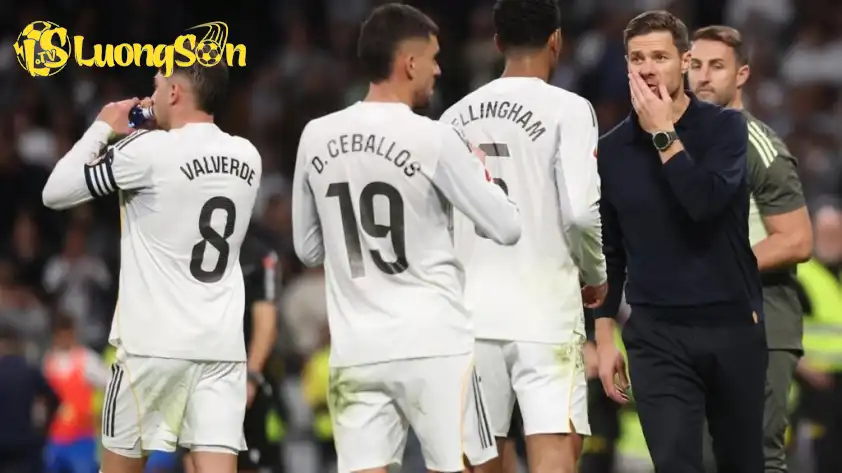 Trận thua Liverpool đã ảnh hưởng nhiều đến nội bộ Real.