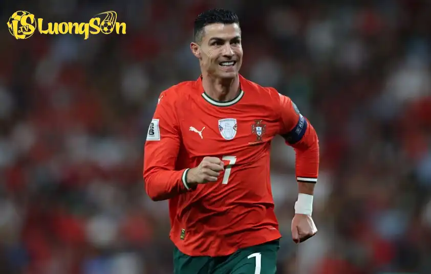 Ronaldo hiện là chân sút vĩ đại nhất trong lịch sử vòng loại World Cup