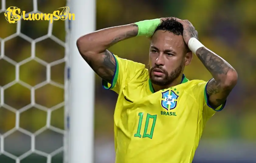 Neymar vẫn chưa thể tái xuất trên tuyển Brazil sau hơn hai năm